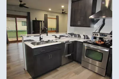 1640 Patriot Drive, Fairmont, MN 56031 - Photo 8