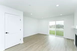 1081 Century Village Ln NE, Rochester, MN 55906 - Photo 10
