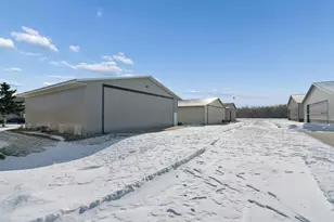 7785 Clydesdale Cir, Circle Pines, MN 55014 - Photo 34