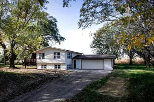 9206 Edgebrook Dr, Northfield, MN 55057 - Photo 1