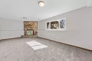 3939 Westbury Dr, Eagan, MN 55123 - Photo 18