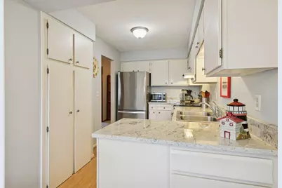 9947 Cavell Avenue S, Bloomington, MN 55438 - Photo 12