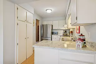 9947 Cavell Ave S, Bloomington, MN 55438 - Photo 12