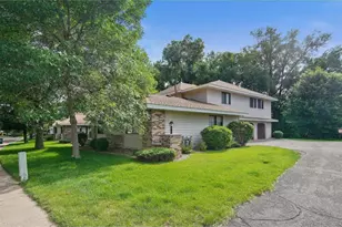 2545 Brookdale Ln, Brooklyn Park, MN 55444 - Photo 2