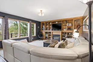 410 Sundown Dr, Avon, MN 56310 - Photo 6