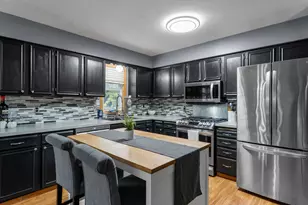 13147 Thomas Ave S, Burnsville, MN 55337 - Photo 10