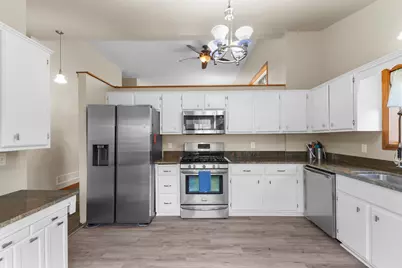 1400 4th Street NE, Buffalo, MN 55313 - Photo 8