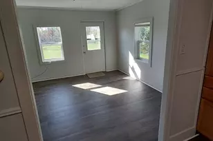 907 10 St NW, Bemidji, MN 56601 - Photo 4