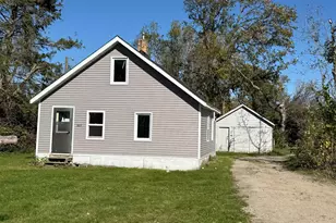 907 10 St NW, Bemidji, MN 56601 - Photo 1