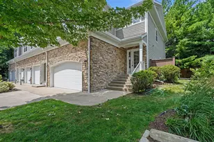 17820 Valley Cove Ct, Deephaven, MN 55391 - Photo 1