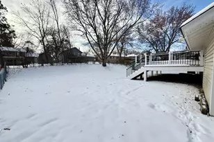 7331 Berkshire Way, Maple Grove, MN 55311 - Photo 4