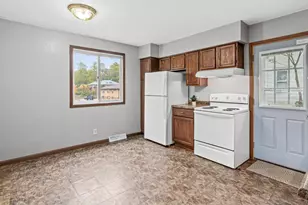 753 / 755 Robert Street S, Saint Paul, MN 55107 - Photo 6