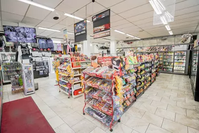 365 Earl Street, Saint Paul, MN 55106 - Photo 6