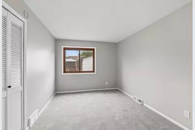 2824 84th Avenue N, Brooklyn Park, MN 55444 - Photo 10