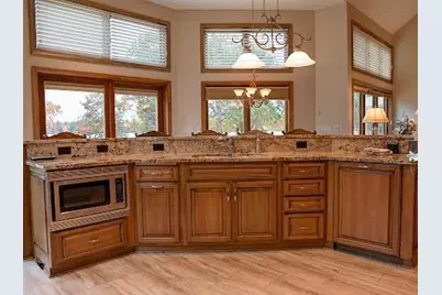 9990 161st Street #8, Chippewa Falls, WI 54729 - Photo 6