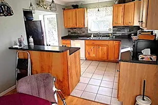 1504 E 39th St, Hibbing, MN 55746 - Photo 2