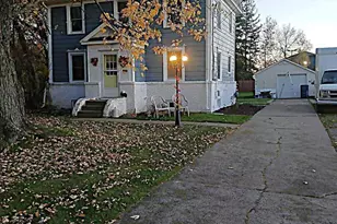 1504 E 39th St, Hibbing, MN 55746 - Photo 18