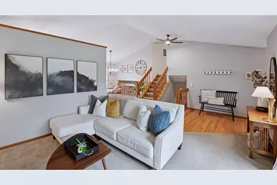 1078 Overlook Drive, Chaska, MN 55318 - Photo 4