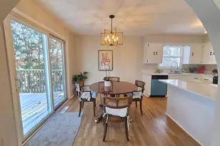 4174 Oakcrest Dr, Vadnais Heights, MN 55127 - Photo 8