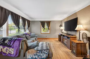 442 White Bear Ave N, Saint Paul, MN 55106 - Photo 4