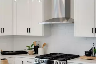 4842 Baker Reserve Ln Ln, Maple Plain, MN 55359 - Photo 4