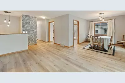 1187 Jackson Street S, Shakopee, MN 55379 - Photo 6