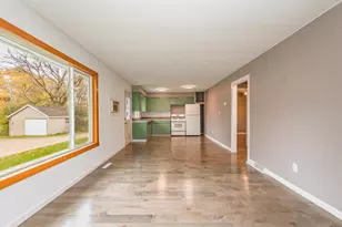 411 W Nokomis St, Osakis, MN 56360 - Photo 10