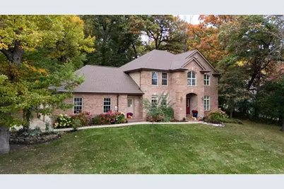 1932 Baihly Estates Lane SW, Rochester, MN 55902 - Photo 2