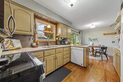 1614 Rondarwal Lane, Faribault, MN 55021 - Photo 10