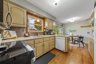 1614 Rondarwal Ln, Faribault, MN 55021 - Photo 10