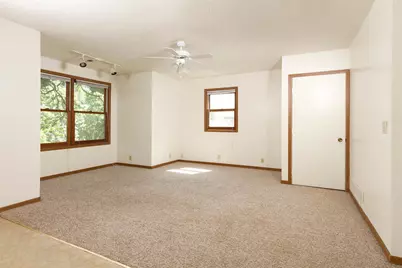 1910 Feronia Avenue, Saint Paul, MN 55104 - Photo 28