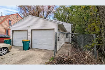 923 Jefferson Avenue, Albert Lea, MN 56007 - Photo 1