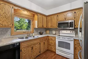 8860 Hilltop Dr, Saint Bonifacius, MN 55375 - Photo 30