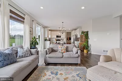 6388 Jeffery Avenue S, Cottage Grove, MN 55016 - Photo 10