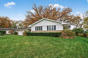 7610 Alden Way NE, Fridley, MN 55432 - Photo 4