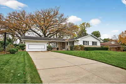 7610 Alden Way NE, Fridley, MN 55432 - Photo 2