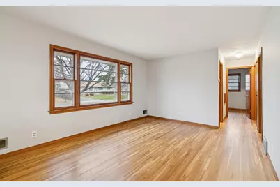 1105 Greystone Avenue N, Oakdale, MN 55128 - Photo 2