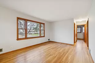 1105 Greystone Ave N, Oakdale, MN 55128 - Photo 2