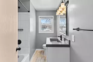 305 Greystone Ave N, Oakdale, MN 55128 - Photo 12