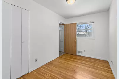 305 Greystone Avenue N, Oakdale, MN 55128 - Photo 8