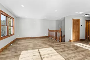 3845 Hale Ave N, Oakdale, MN 55128 - Photo 2