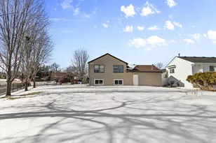 3845 Hale Ave N, Oakdale, MN 55128 - Photo 18