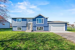 1110 Eulaine Cir, Hammond, WI 54015 - Photo 1
