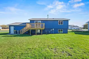1110 Eulaine Cir, Hammond, WI 54015 - Photo 26