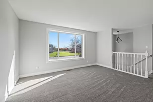 1110 Eulaine Cir, Hammond, WI 54015 - Photo 8