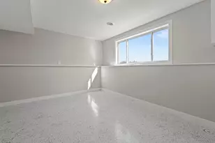 1110 Eulaine Cir, Hammond, WI 54015 - Photo 18