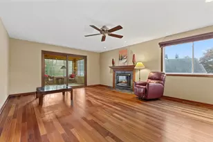 5680 Donegal Dr, Shoreview, MN 55126 - Photo 14