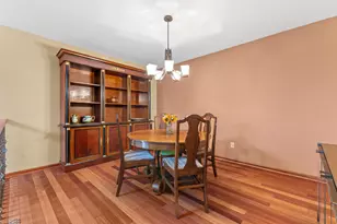 5680 Donegal Dr, Shoreview, MN 55126 - Photo 6