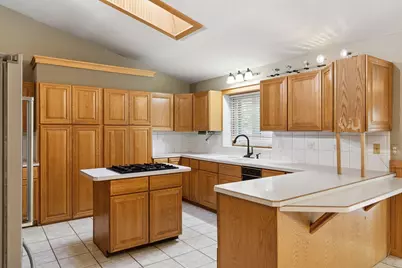 820 Hallam Avenue N, Mahtomedi, MN 55115 - Photo 14