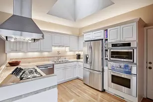 4610 Bayswater Rd, Shorewood, MN 55331 - Photo 10